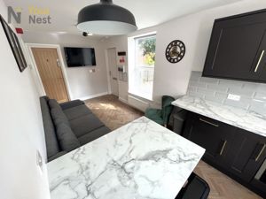 Photo 31- click for photo gallery